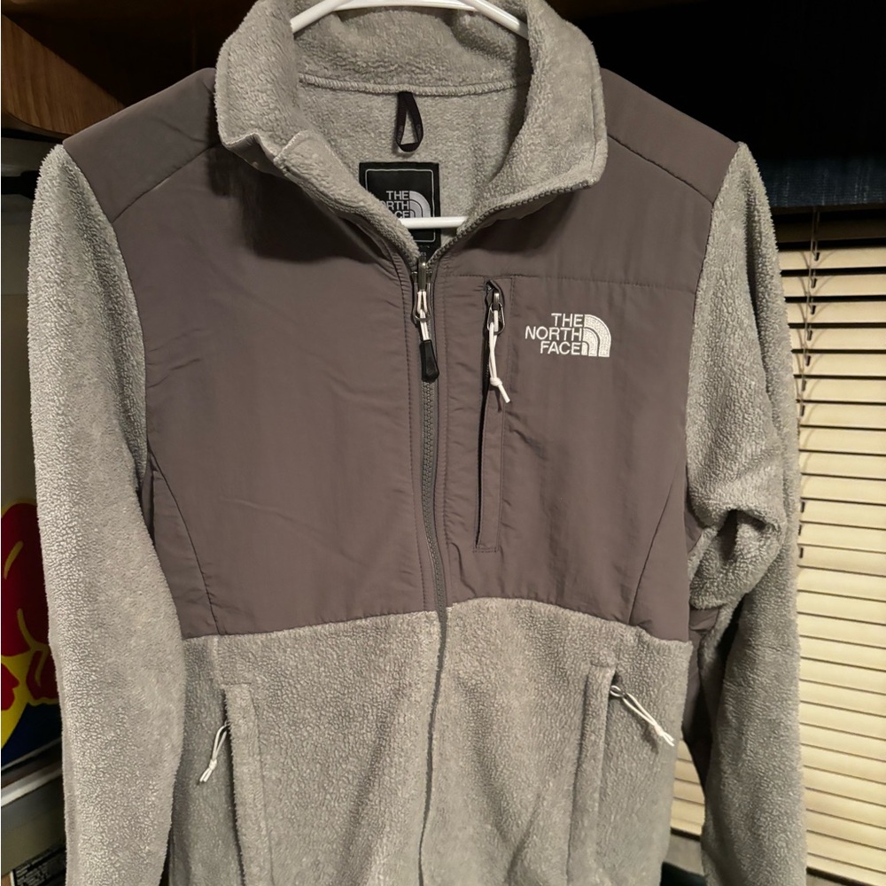 The North Face Women’s Two-Tone Gray Performance Jacket